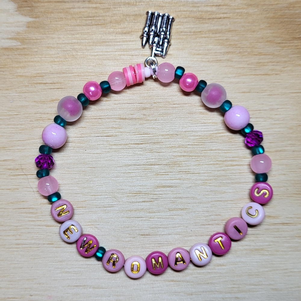New Romantics- Taylor Swift Friendship Bracelet, Size 7.5"